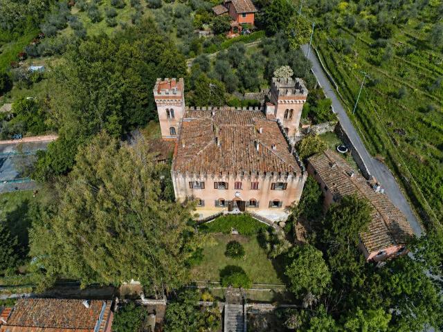 Palazzo in vendita a Asciano, San Giuliano Terme