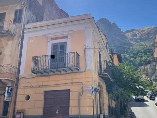 Palazzo in vendita a San Giuseppe Jato, Palermo