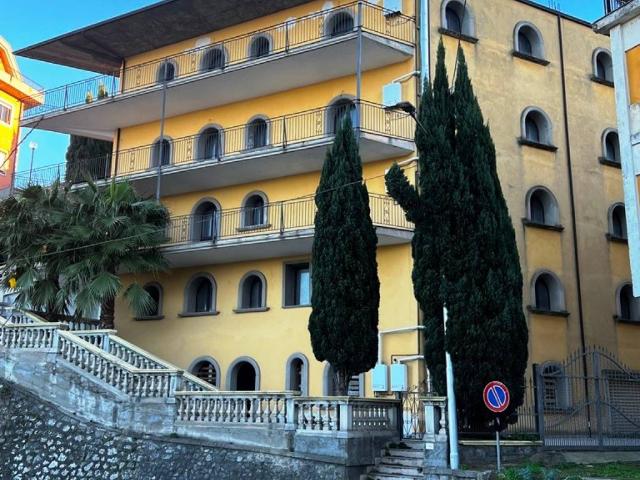 Palazzo in vendita a Calabria, Cosenza