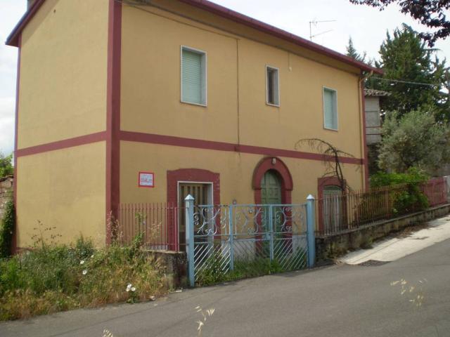 Palazzo in vendita a San Martino Sannita, Campania