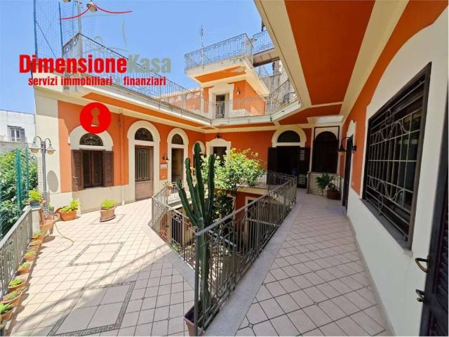 Palazzo in vendita a San Paolo Bel Sito, Campania