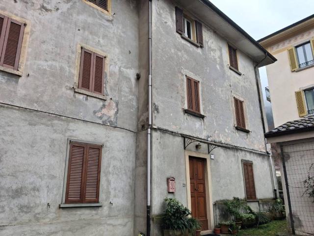 Palazzo in vendita a Comunità Montana della Valle Brembana, San Pellegrino Terme