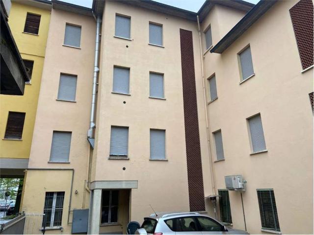Palazzo in vendita a Val d’Enza, Re