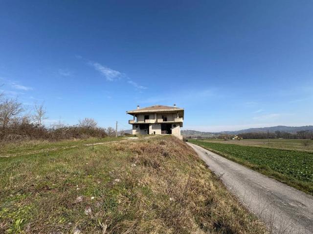 Palazzo in vendita a San Polo Matese, Molise