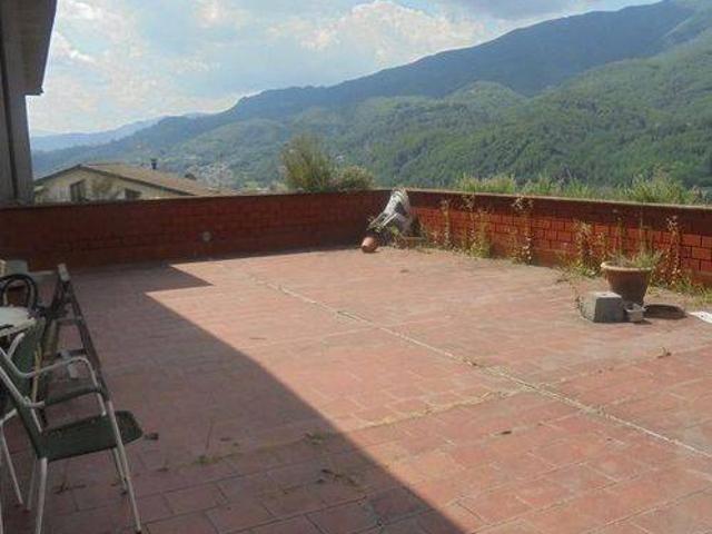 Palazzo in vendita a San Romano in Garfagnana, Lucca