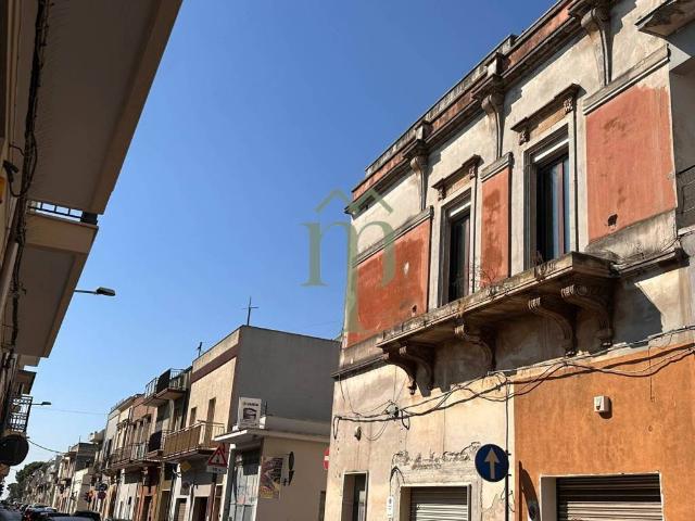 Palazzo in vendita a Puglia, Brindisi