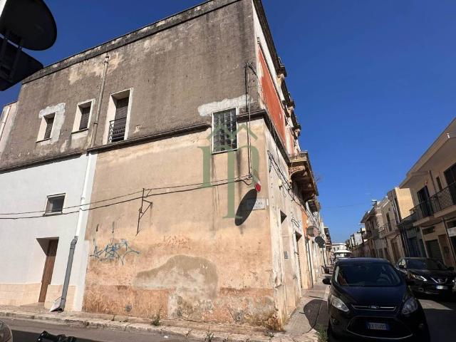 Palazzo in vendita a Puglia, Brindisi