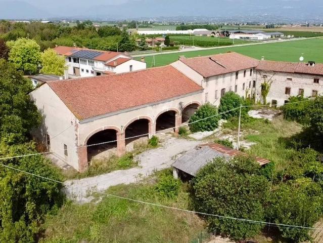 Palazzo in vendita a Ca'mazzane, Sandrigo
