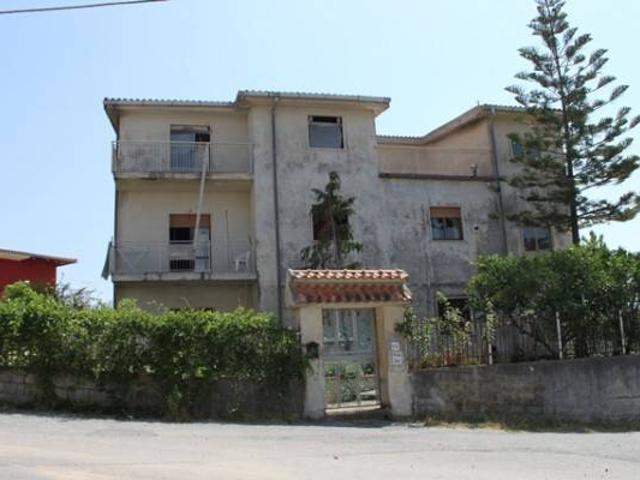 Palazzo in vendita a Calabria, Cosenza