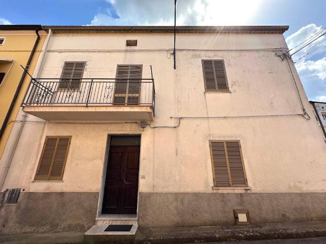 Palazzo in vendita a Calabria, Cosenza