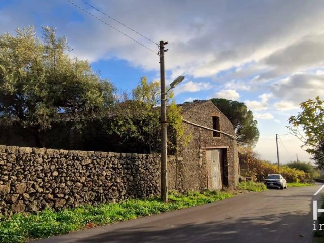 Palazzo in vendita a Santa Maria Di Licodia, Sicilia