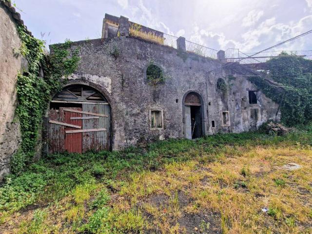 Palazzo in vendita a Santa Venerina, Sicilia