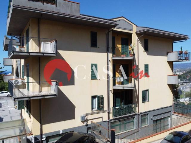 Palazzo in vendita a Minà, Sant'Agata di Militello