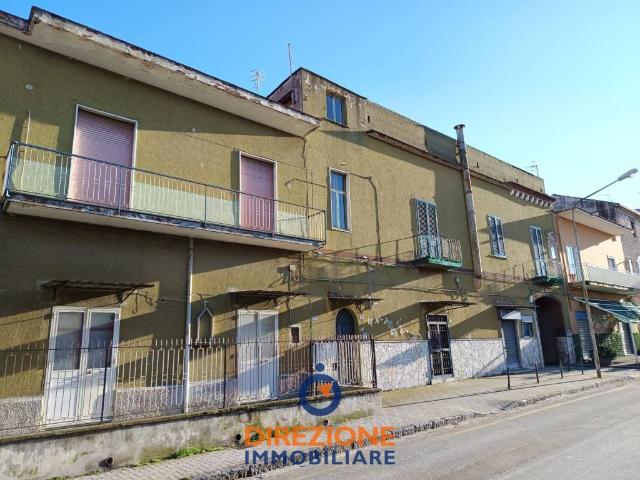 Palazzo in vendita a Sant'antimo, Napoli