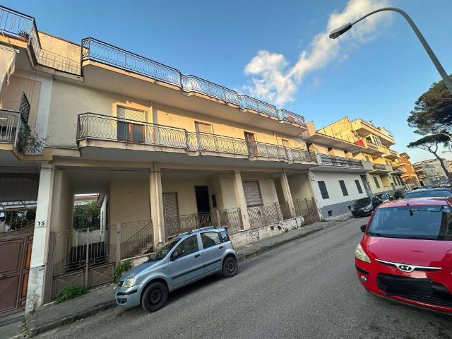 Palazzo in vendita a Sant'antimo, Campania