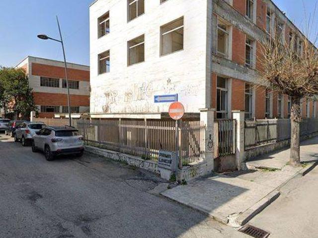 Palazzo in vendita a Unione dei Comuni della Val Vibrata, Sant'egidioalla Vibrata
