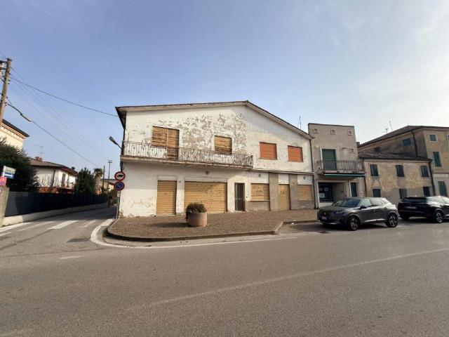 Palazzo in vendita a Sant'elena, Veneto