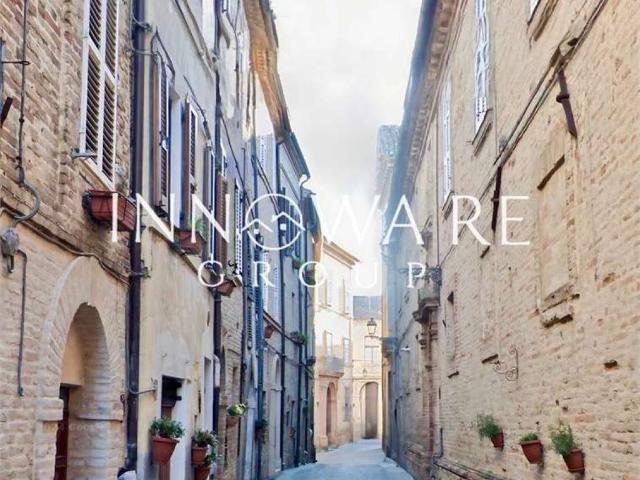 Palazzo in vendita a Marche, Fermo
