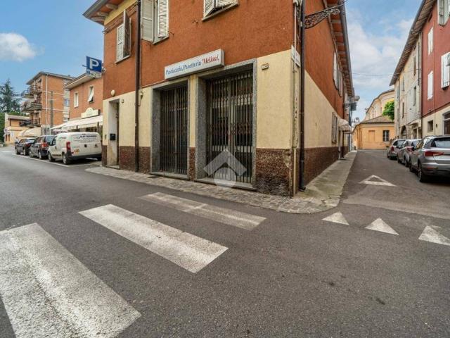 Palazzo in vendita a Val d’Enza, Re