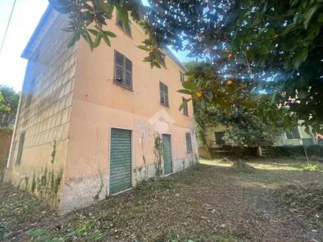 Palazzo in vendita a Sant'olcese, Liguria