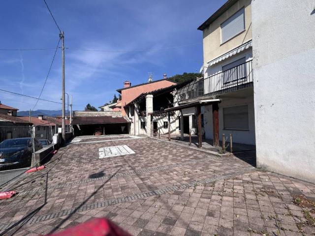 Palazzo in vendita a Santorso, Veneto