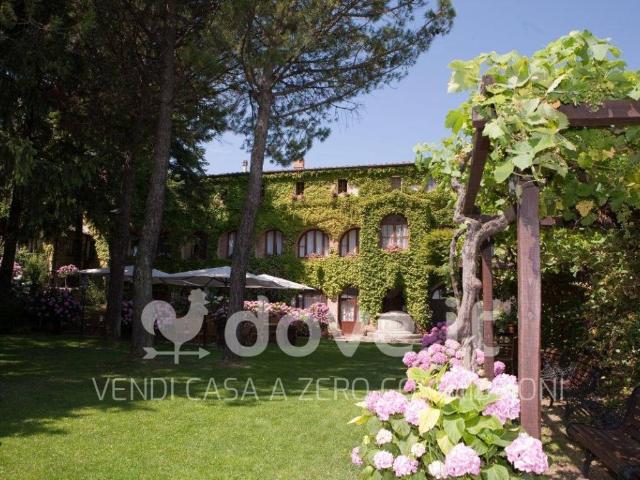 Palazzo in vendita a Sarteano, Toscana