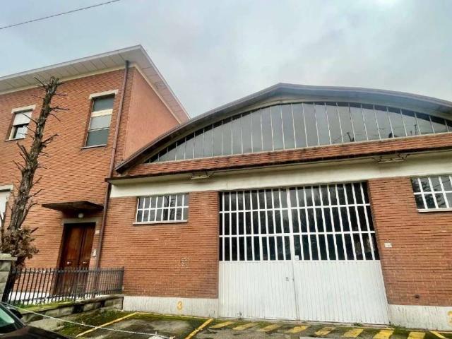 Palazzo in vendita a Unione dei comuni del Distretto Ceramico, Sassuolo