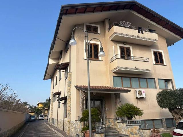 Palazzo in vendita a Saviano, Campania