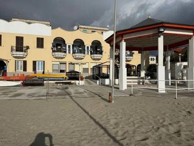 Palazzo in vendita a Albisola Capo, Liguria