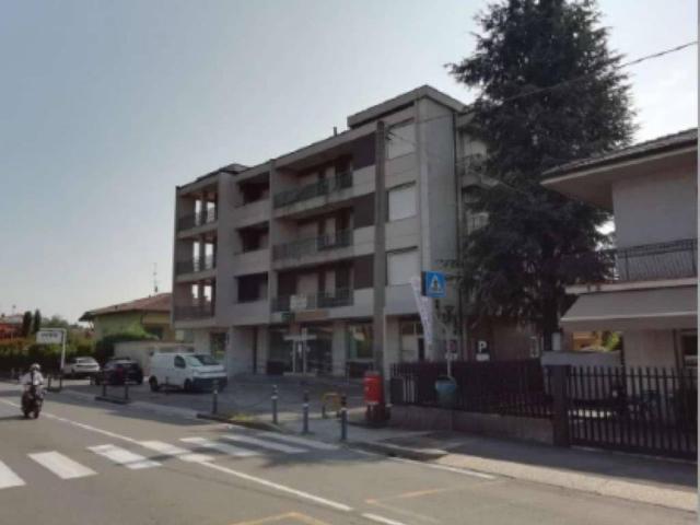 Palazzo in vendita a Cascina Uccellanda, Scanzorosciate