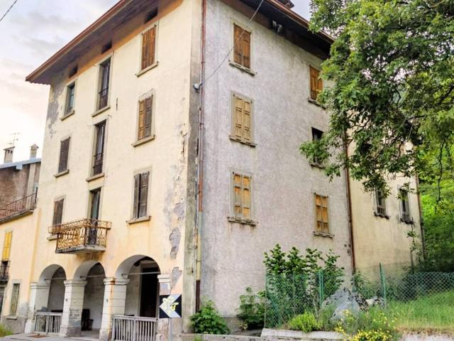 Palazzo in vendita a Comunità Montana di Scalve, Schilpario