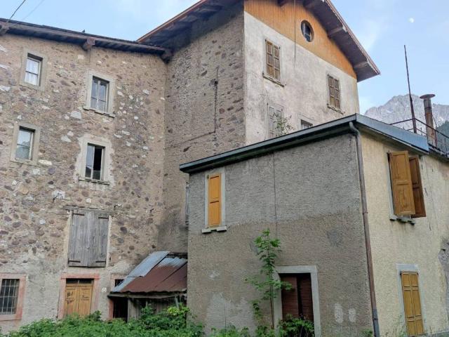 Palazzo in vendita a Comunità Montana di Scalve, Schilpario
