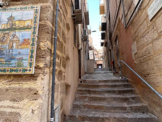 Palazzo in vendita a Perriera, Sciacca