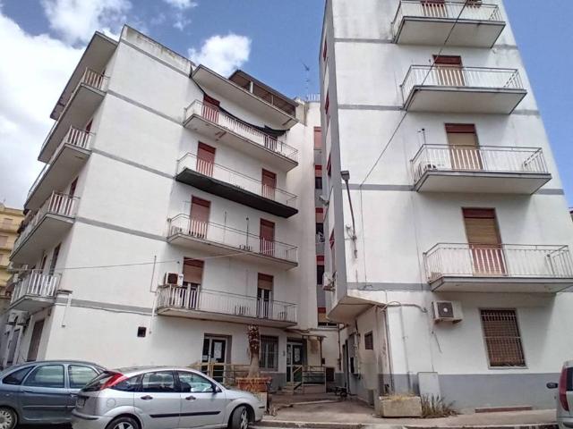 Palazzo in vendita a Perriera, Sciacca