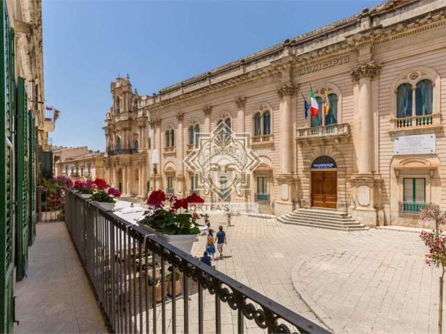 Palazzo in vendita a Scicli, Balata