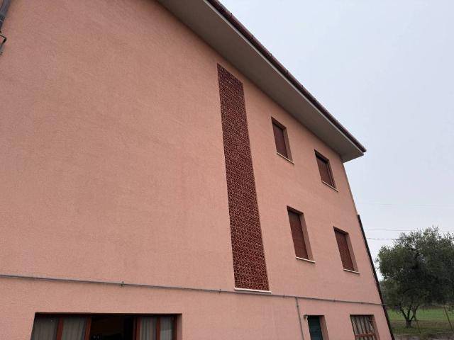 Palazzo in vendita a Marche, Ancona