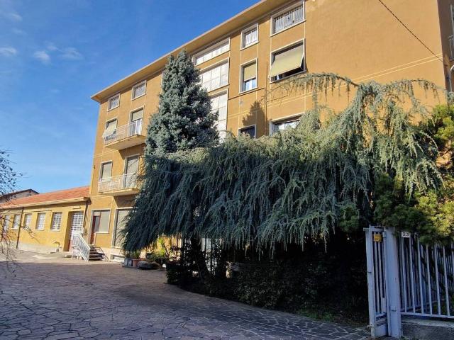 Palazzo in vendita a Seregno, Lombardia