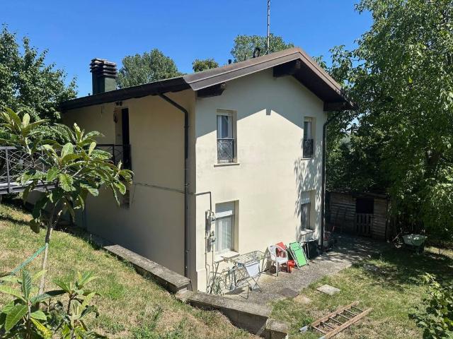 Palazzo in vendita a Unione dei comuni del Frignano, Serramazzoni