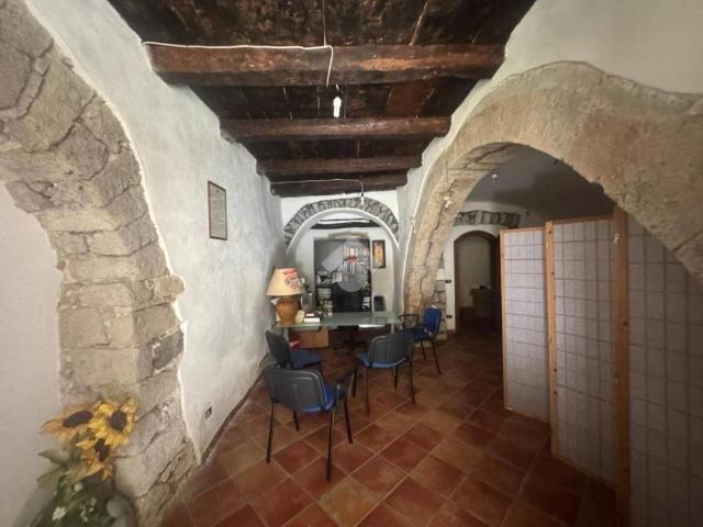 Palazzo in vendita a Sessa Aurunca, Campania