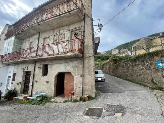 Palazzo in vendita a Sessa Cilento, Campania
