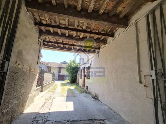Palazzo in vendita a Sesto Ed Uniti, Lombardia