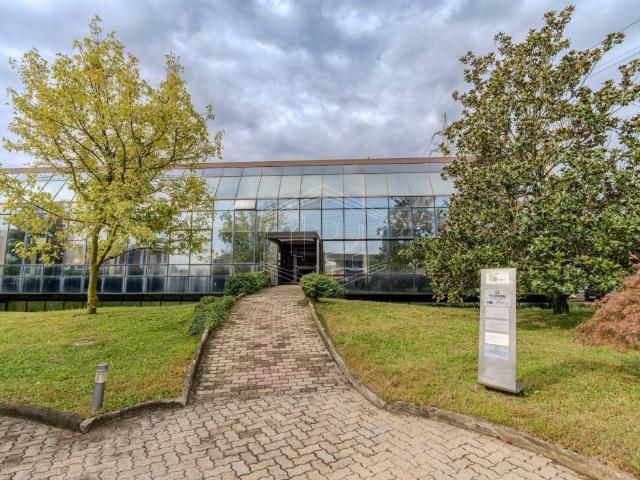 Palazzo in vendita a Villaggio Olimpia, Piemonte