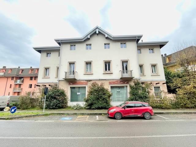 Palazzo in vendita a Altopiano di Seveso, Seveso
