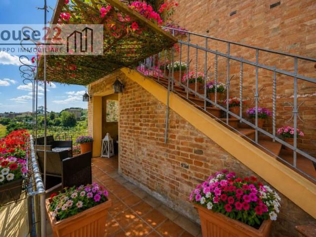 Palazzo in vendita a Siena, Toscana