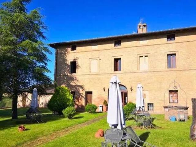 Palazzo in vendita a Contrada della Tartuca, Siena