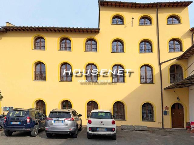 Palazzo in vendita a Signa, Toscana
