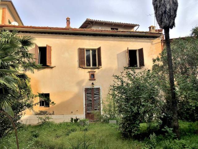 Palazzo in vendita a Pieve Di Sinalunga, Toscana