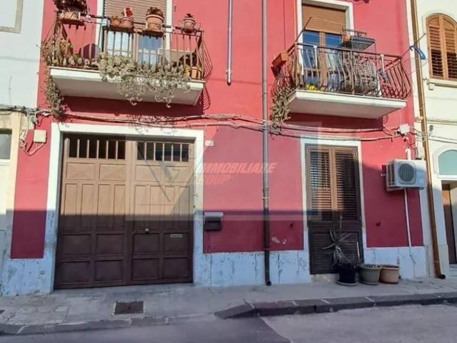 Palazzo in vendita a Santa Lucia, Siracusa