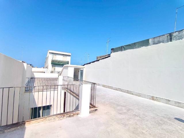 Palazzo in vendita a Santa Lucia, Siracusa