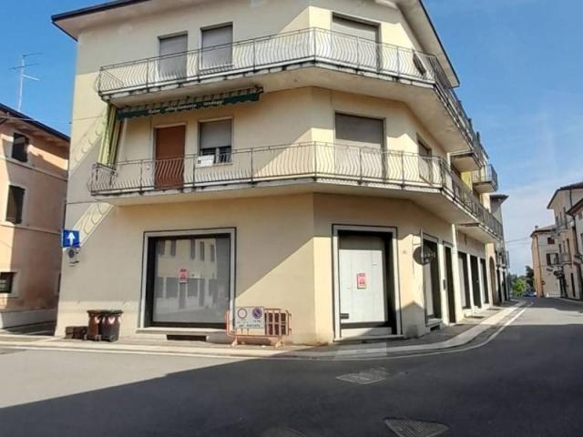 Palazzo in vendita a Sommacampagna, Veneto